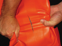 Tear Aid ne lâche pas sous tension, ne sèche pas et est en outre hermétique et imperméable.