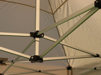 Construction pliante en aluminium