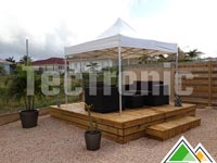 Protégez votre terrasse et meubles de jardin avec une tonnelle pliable pvc