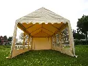 Binnenzicht van een professionele pvc feesttent 4x4